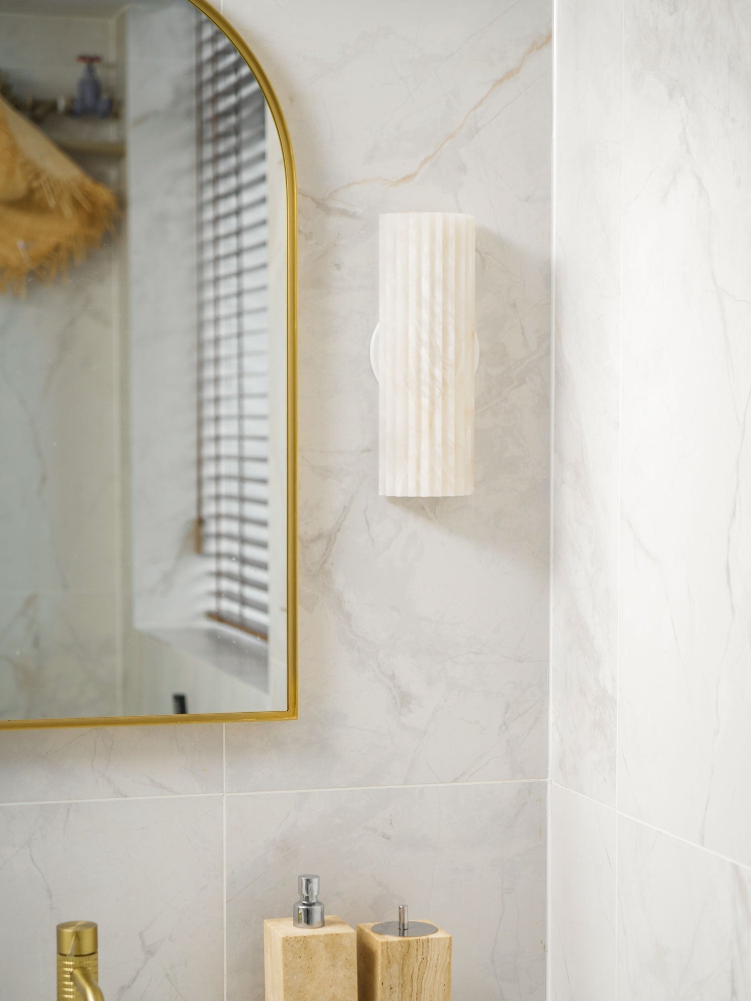 Alabaster Wall Sconce Light Fixture – Modern LED Wall Light