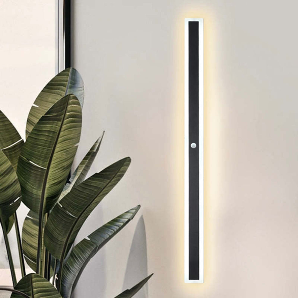 Outdoor Wall Light Fixture – Modern Waterproof Linear LED Wall Sconce