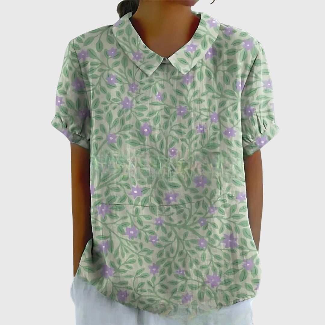 Floral Blouse – Elegant Warm-Weather Look