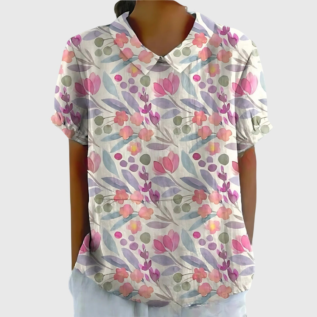 Floral Blouse – Elegant Warm-Weather Look