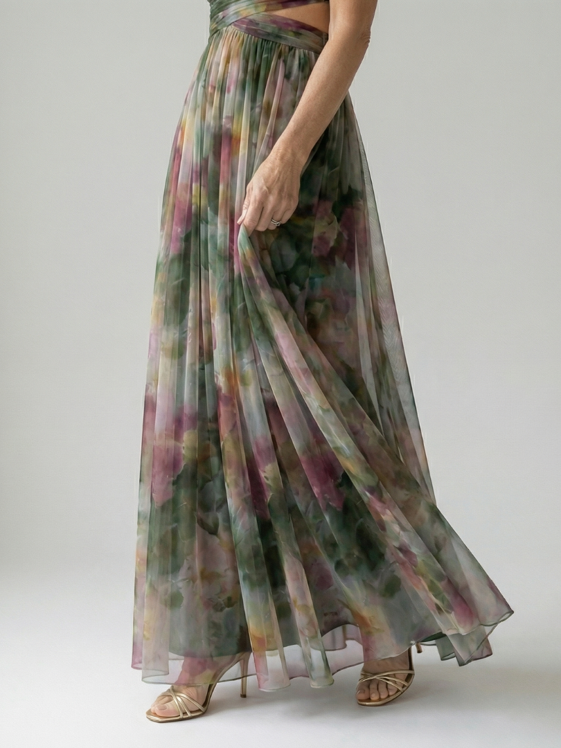 Floral V-Neck Maxi Dress – Elegant Wedding Guest Silhouette