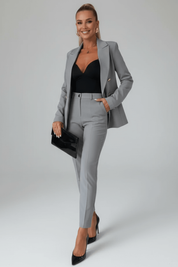 Jacket – Elegant Warm-Weather Look
