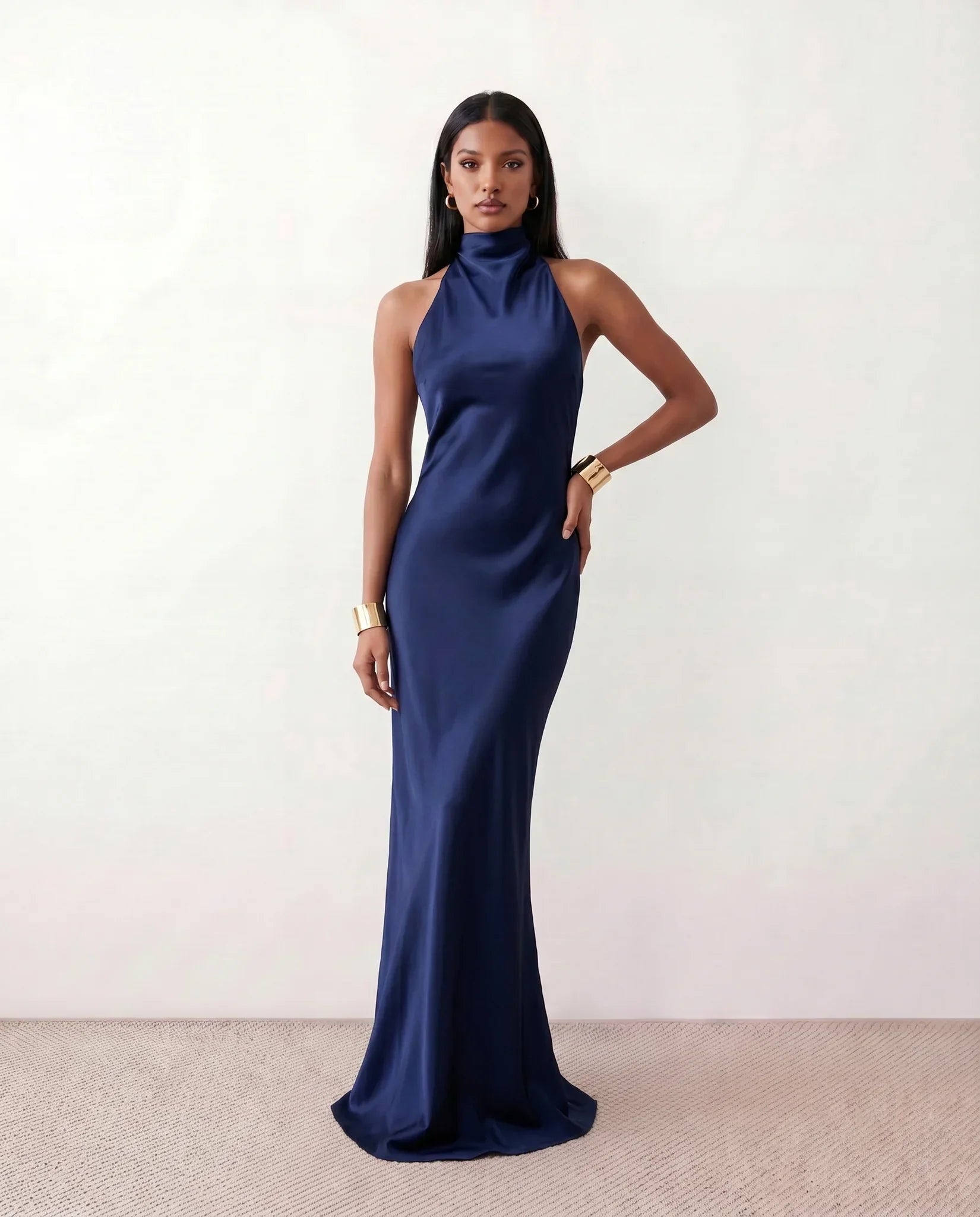Maxi Halter Dress – Elegant Warm-Weather Style