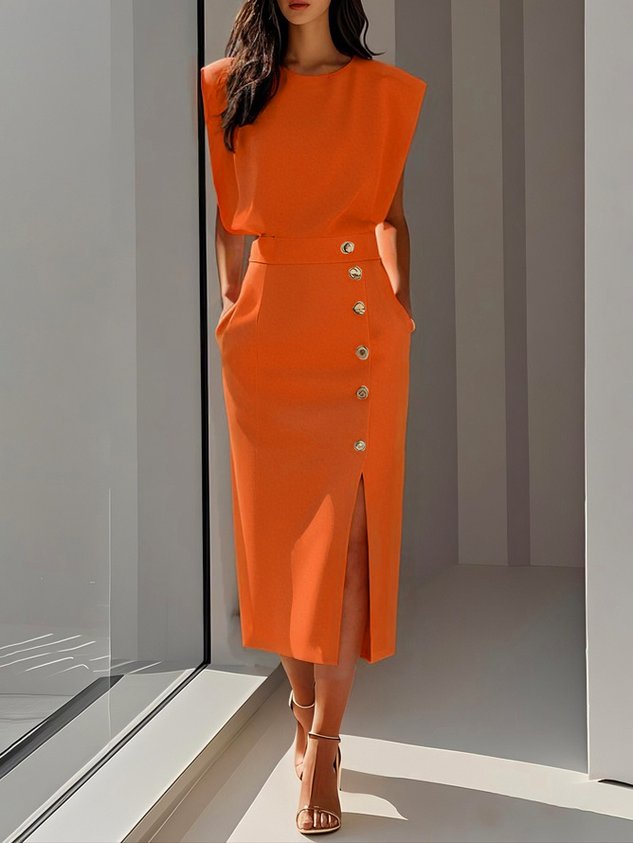 Midi Round-Neck Dress – Elegant Warm-Weather Look