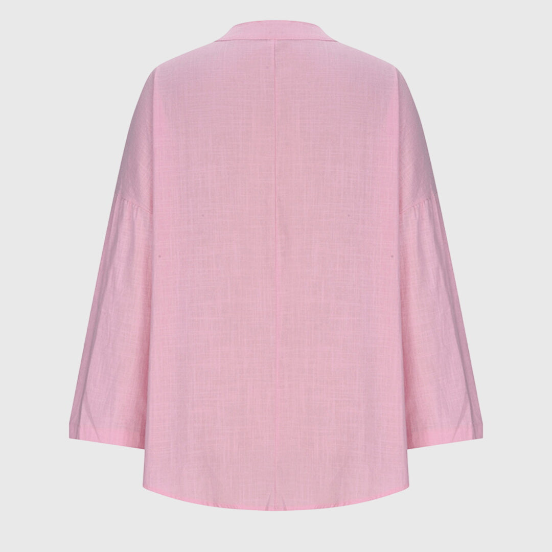 Shirt – Elegant Warm-Weather Look
