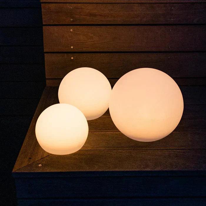 LED Outdoor Globe Light – Rechargeable Waterproof Garden Light