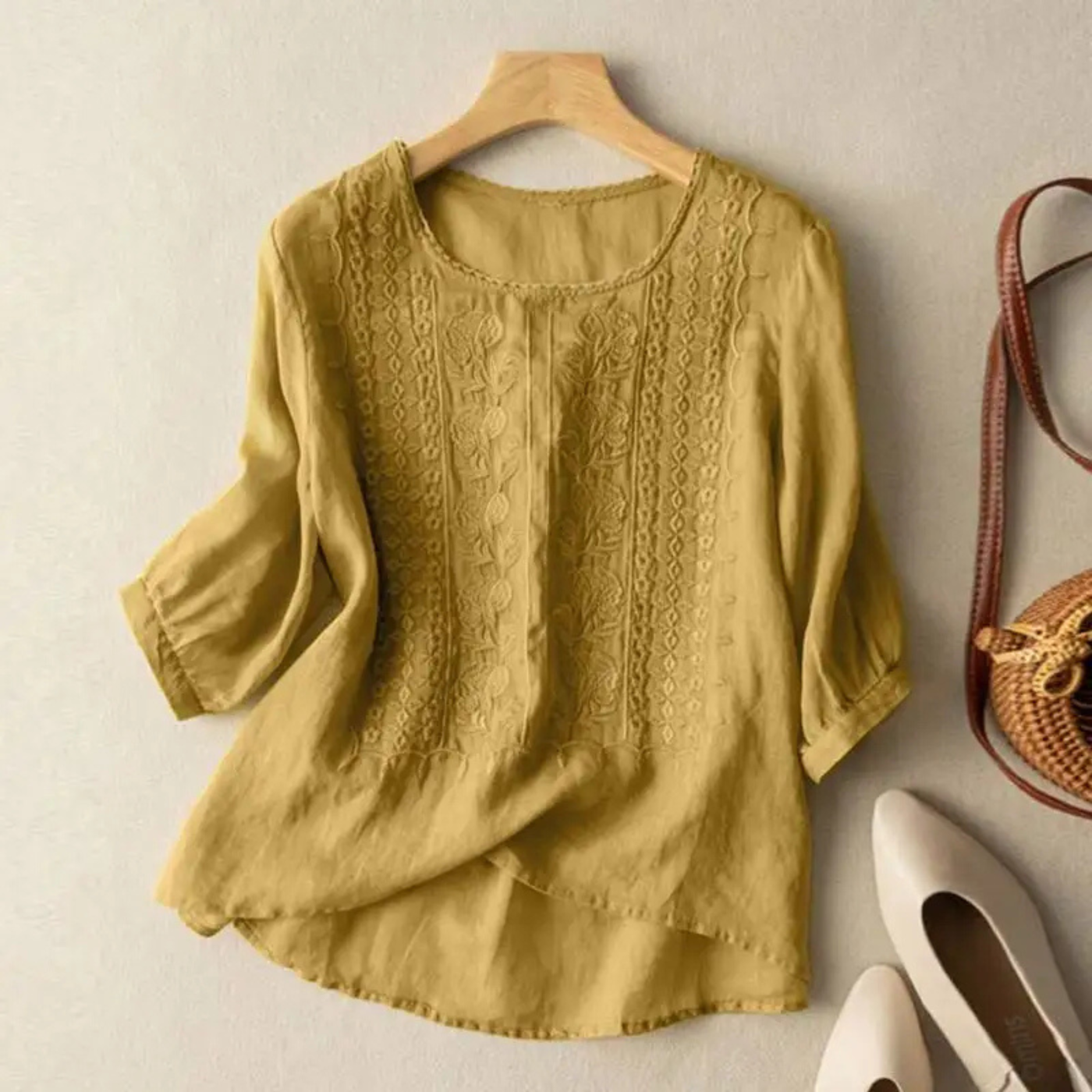 Floral Blouse – Elegant Occasion Silhouette