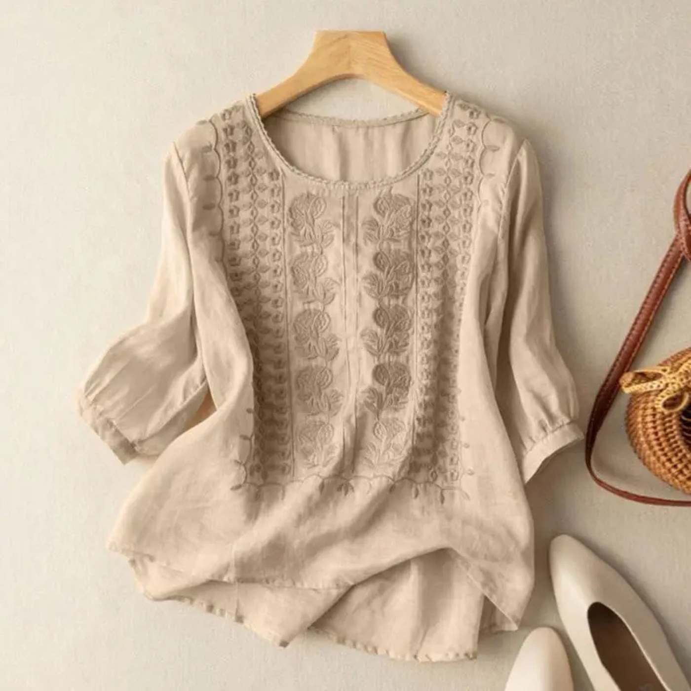Floral Blouse – Elegant Occasion Silhouette