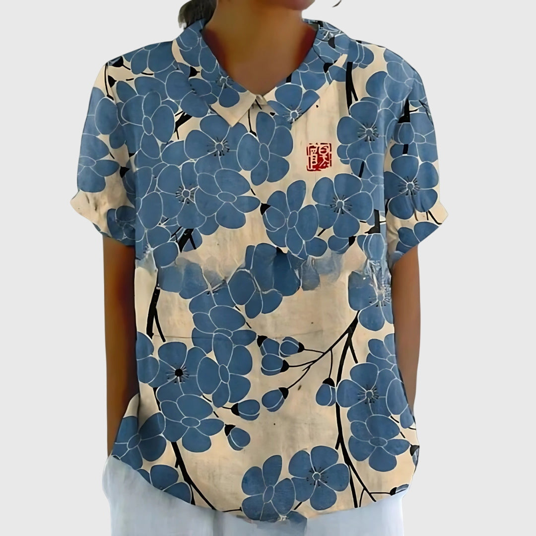 Floral Blouse – Elegant Warm-Weather Look
