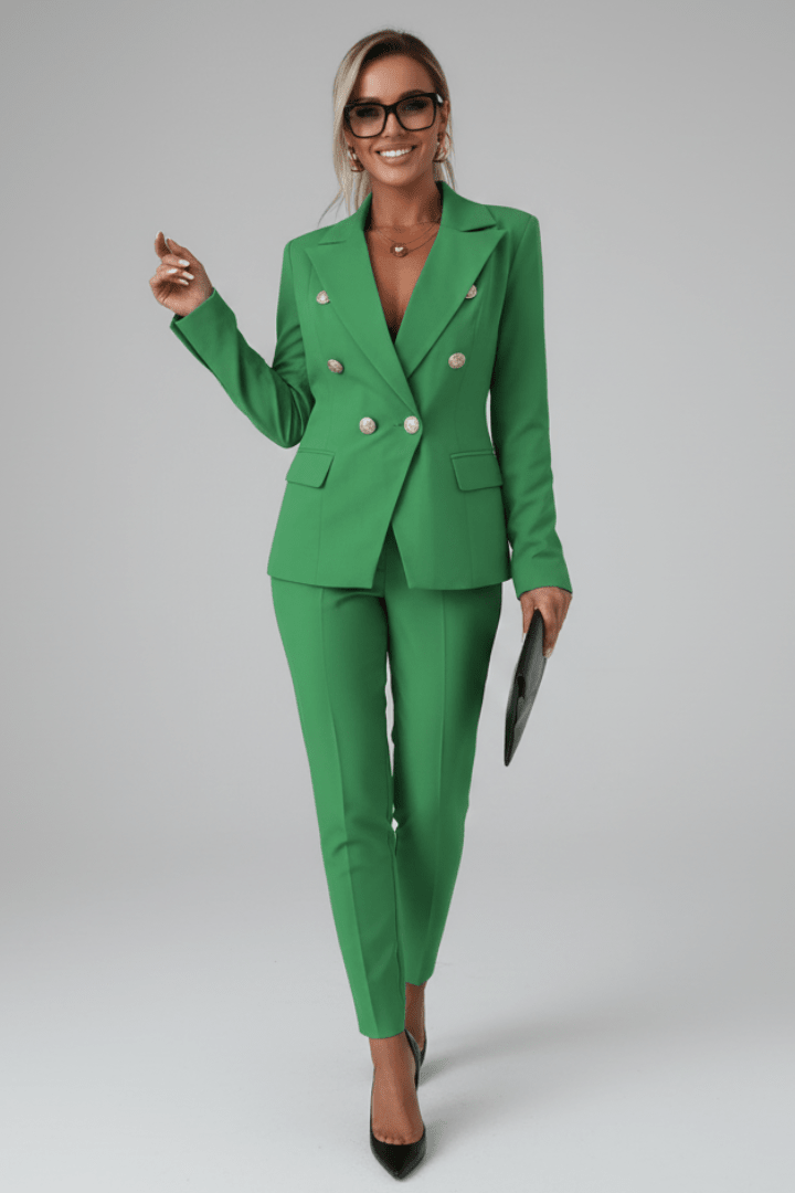 Jacket – Elegant Warm-Weather Look