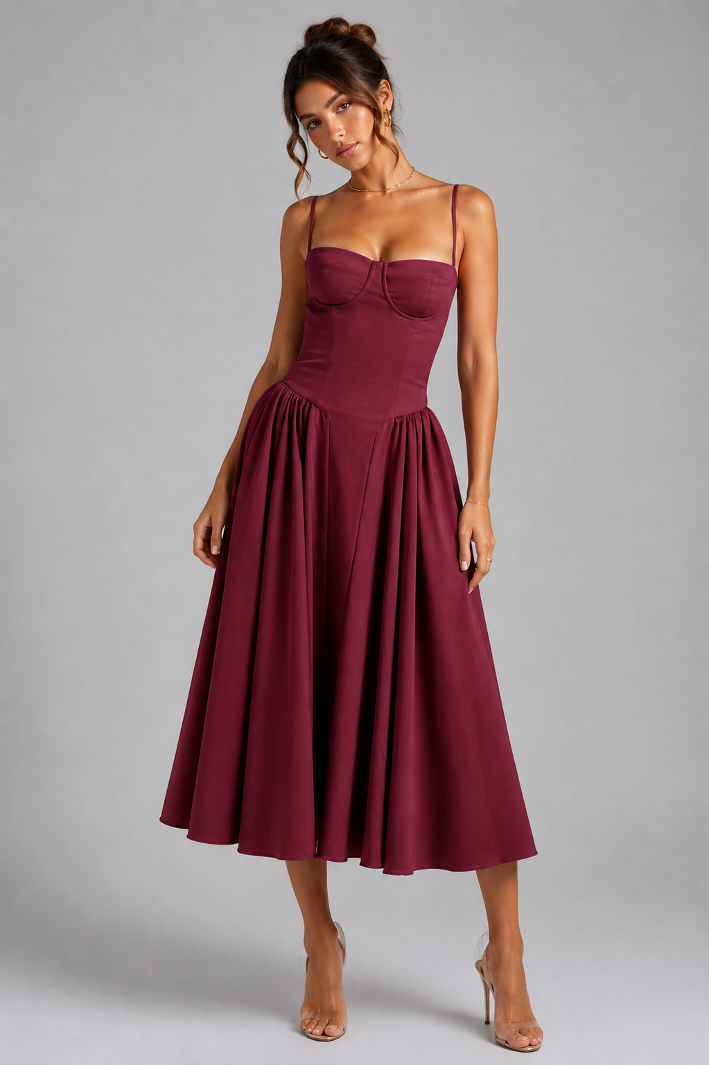 Lace Midi Bodycon Dress – Relaxed Holiday Look
