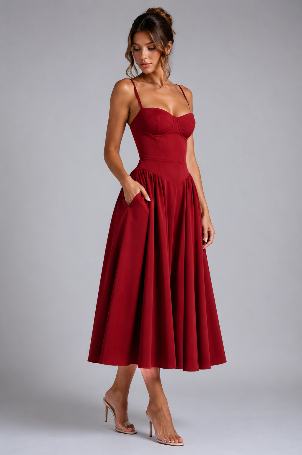 Lace Midi Bodycon Dress – Relaxed Holiday Look