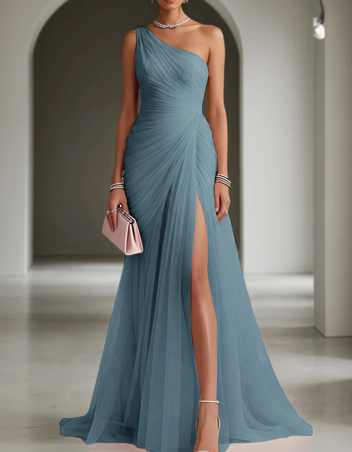 Maxi One-Shoulder Pleated Dress – Evening-Ready Elegance