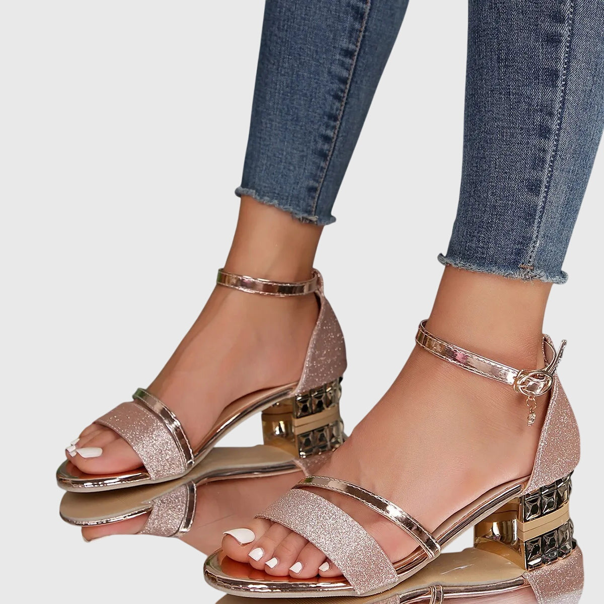 Sandals – Elegant Warm-Weather Look