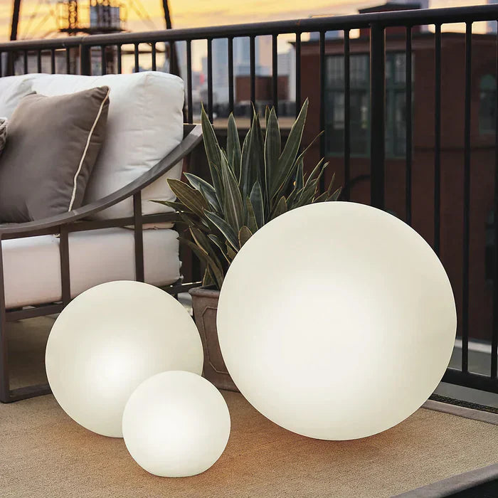 LED Outdoor Globe Light – Rechargeable Waterproof Garden Light