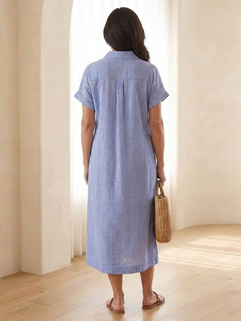 Striped Midi Dress – Relaxed Daytime Look