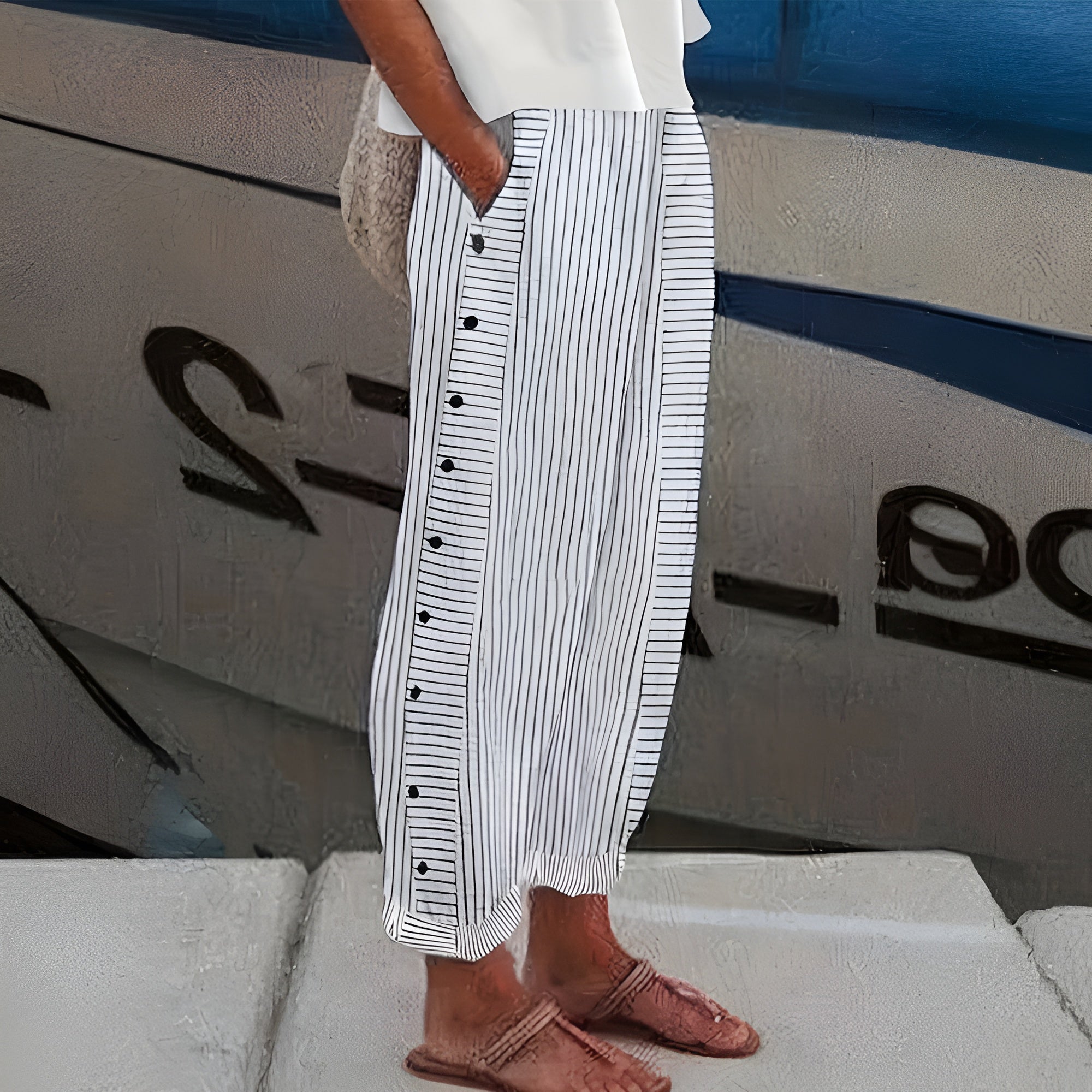 Striped Straight-Leg Trousers – Easy Summer Style